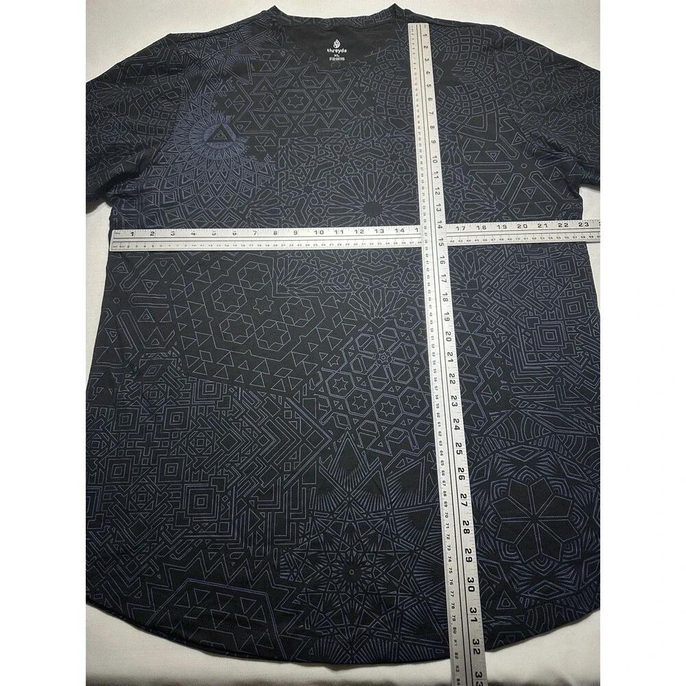 Threyda Geometric Pattern Short Sleeve Shirt Men's Size XL Artist Driven Apparel - Picture 7 of 8